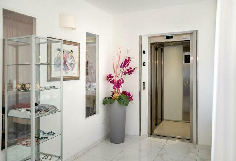 バルコニー付きスーペリアルーム, Tre Rose