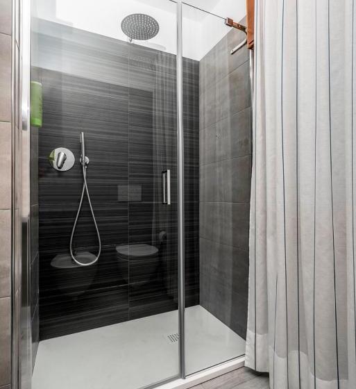 1ベッドルームアパートメントをつなぐ, Tre Rose