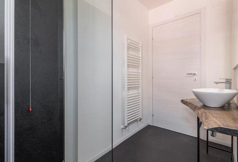 חדר סטנדרט לשלושה עם מרפסת, Spritz Bed & Breakfast