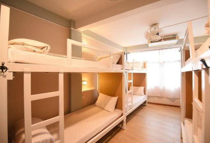 Cama em Quarto Compartilhado, All In One Hostel