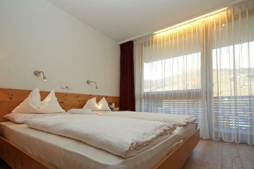 스탠다드 발코니 룸, Alpine Hotel Ciasa Lara