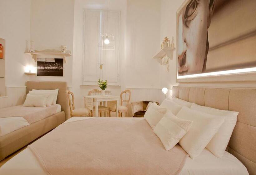 חדר סטנדרט לשלושה, Primo Piano Suites