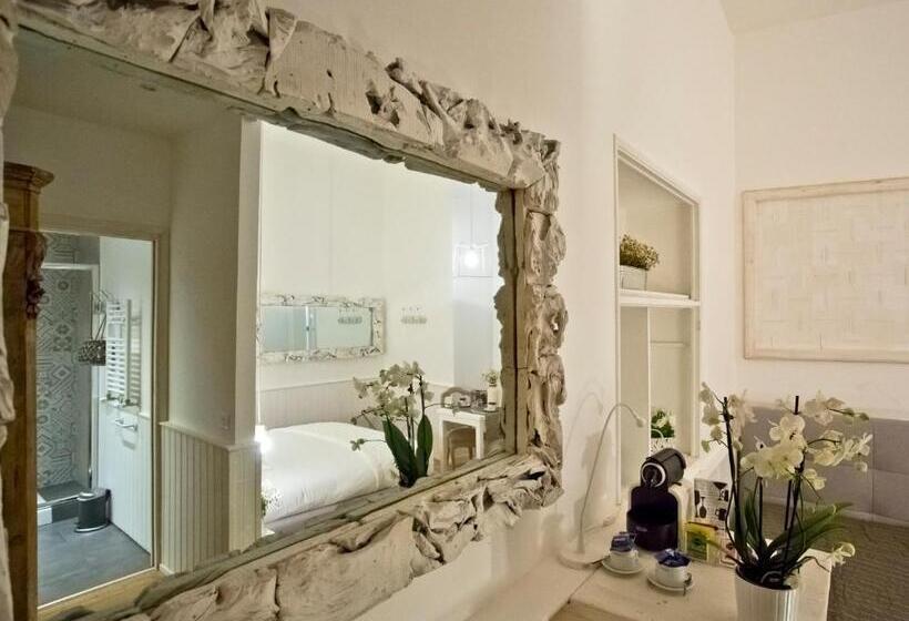 חדר סטנדרט לשלושה, Primo Piano Suites