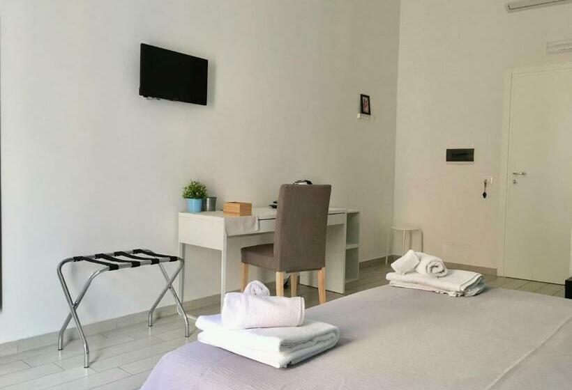 带阳台的豪华间, Torrearsa 17