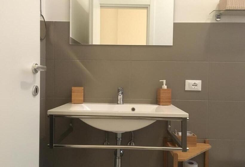 标准间, Torrearsa 17