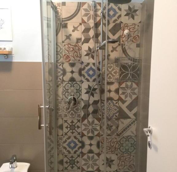 标准间, Torrearsa 17