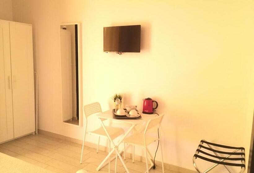 带阳台的豪华间, Torrearsa 17