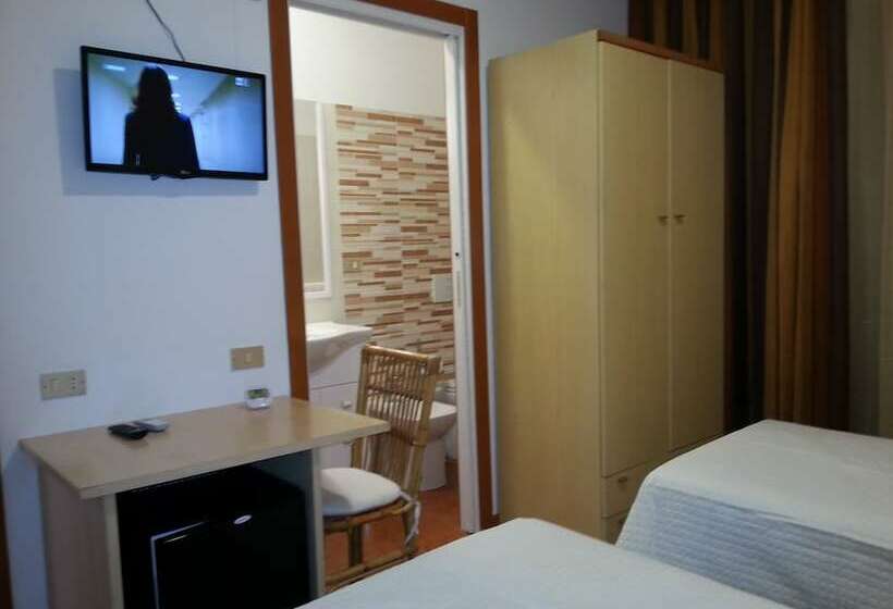 Triple Room Sea View, Villa Betta