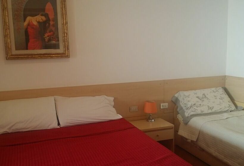 Triple Room Sea View, Villa Betta