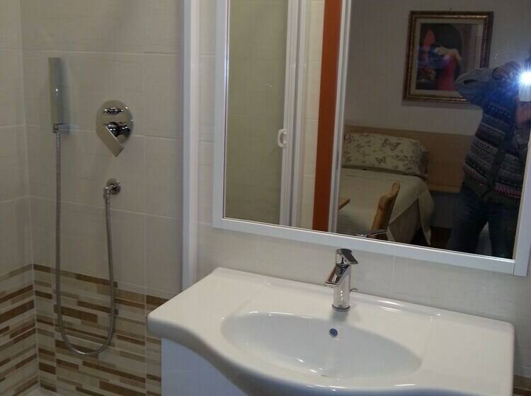 Triple Room Sea View, Villa Betta