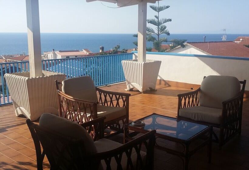 Triple Room Sea View, Villa Betta