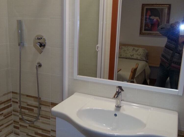 Triple Room Sea View, Villa Betta