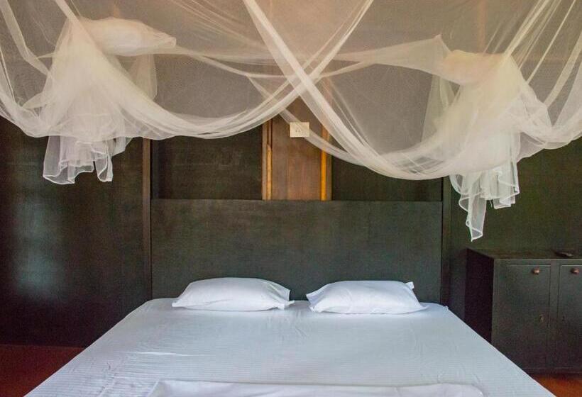 Quarto Estandar Banheiro Compartilhado, Dreams Hostel