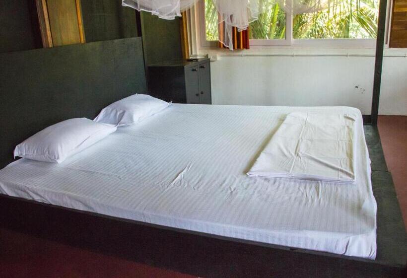 Quarto Estandar Banheiro Compartilhado, Dreams Hostel