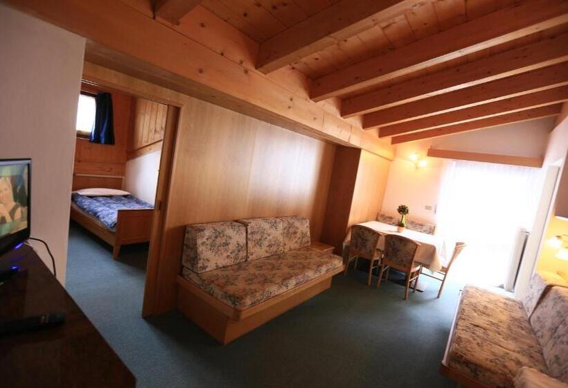 1 Bedroom Penthouse Apartment, Appartamenti Arnica