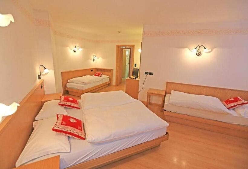 Pokój Rodzinny, Appartamenti Arnica