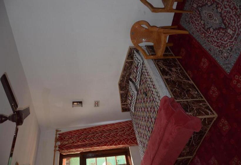 Pokój Deluxe, Howrah Guest House