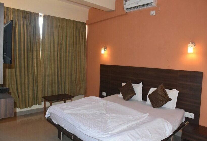 חדר דלוקס, Rajeshwar