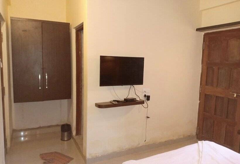 חדר דלוקס, Rajeshwar