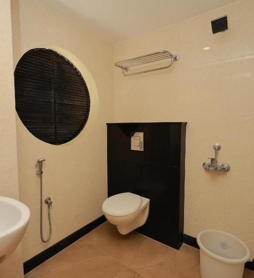 高级三人间, Sangam