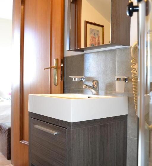 スタンダードルーム, B&b Due Fontane