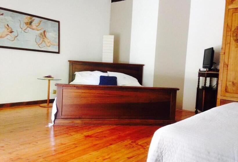 غرفة قياسية ثلاثية مطلة علي الحديقة, B&b Il Castello Del Ghiro Rent E Bike