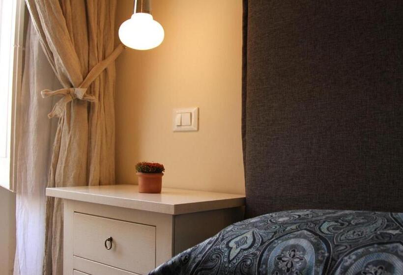 اتاق استاندارد با بالکن, 4 Balconi Rooms Boutique B&b