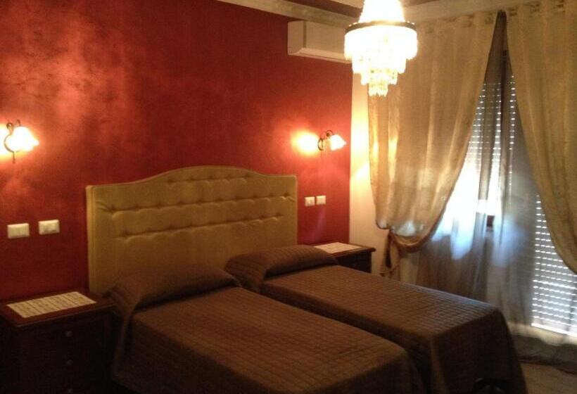 Standardzimmer mit Balkon, Carillon