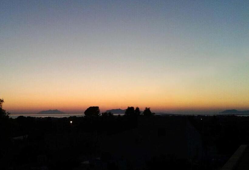 Standard room with outdoor bath, Giardinello Stagnone Sunset