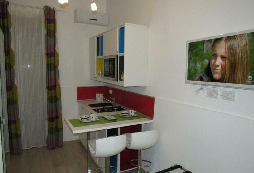 חדר סטנדרט, La Voce Del Violino