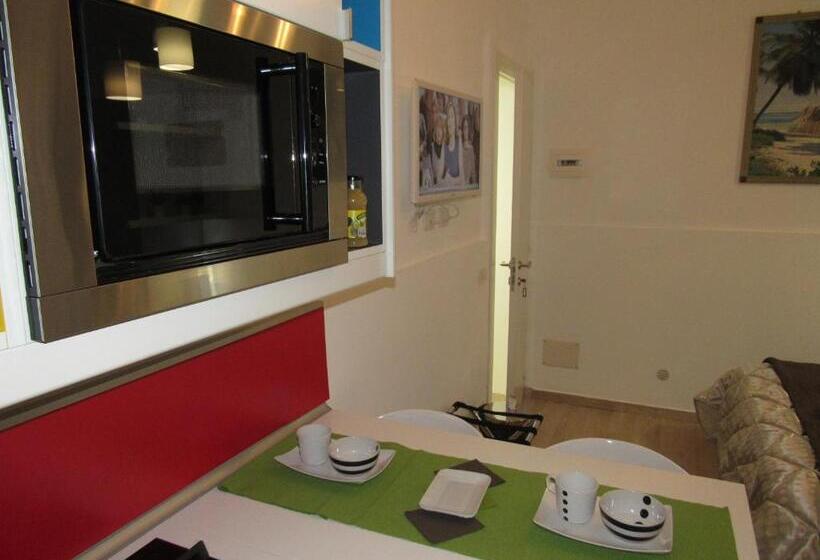 חדר סטנדרט, La Voce Del Violino