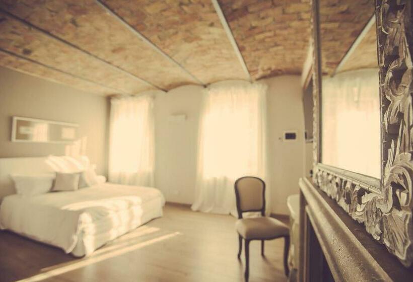 Номер Стандарт Вид на Сад, Langhe Country House