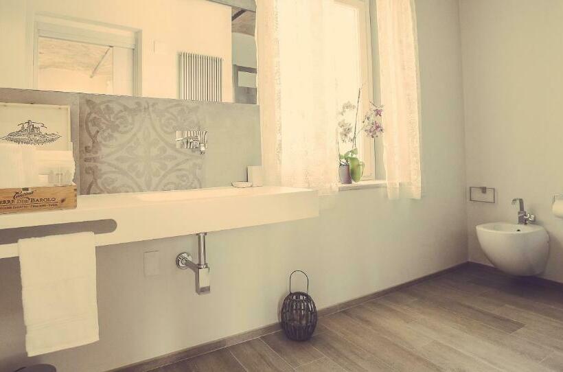 Номер Стандарт Вид на Сад, Langhe Country House