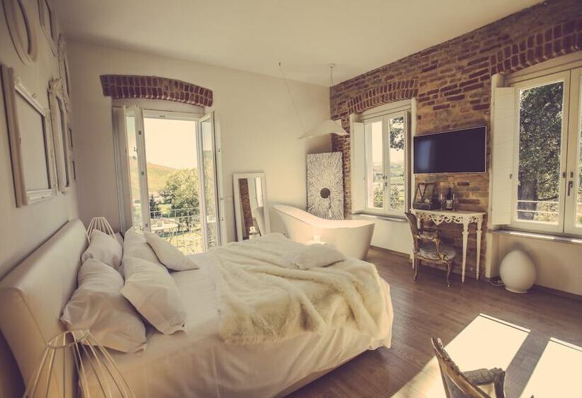 Люкс с Балконом, Langhe Country House