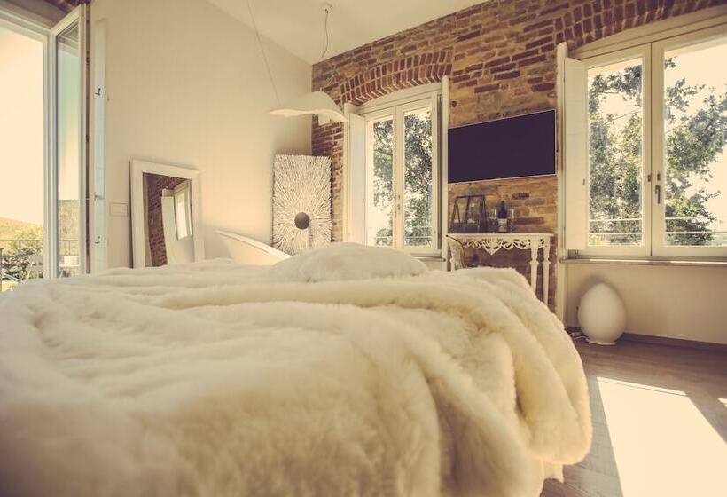 Люкс с Балконом, Langhe Country House