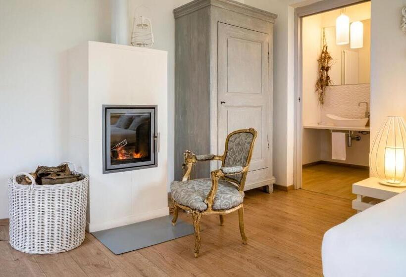 Люкс с Балконом, Langhe Country House