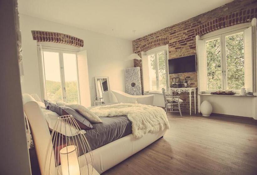 Люкс с Балконом, Langhe Country House