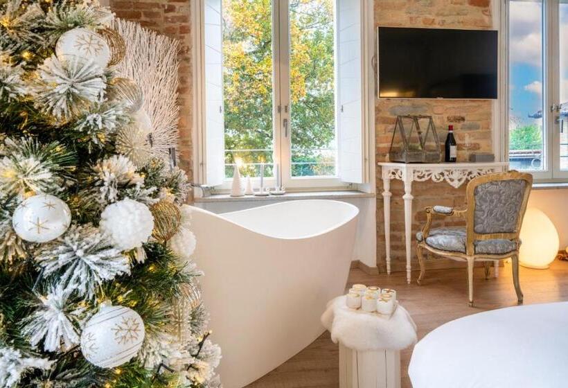 Люкс с Балконом, Langhe Country House