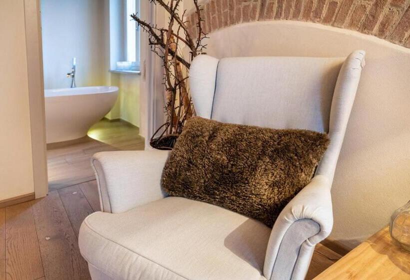 Полулюкс Вид на Сад, Langhe Country House