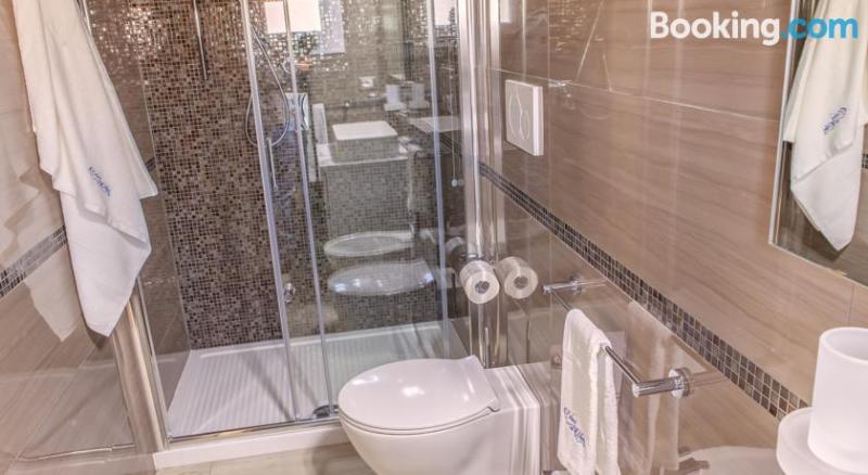 اتاق استاندارد با چشم‌انداز دریا, B&b Estasi Sul Mare