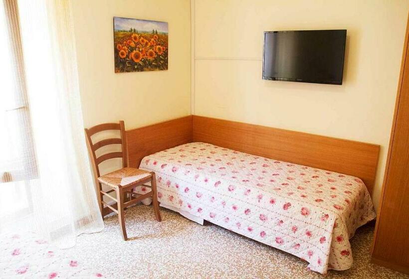 스탠다드 룸, Albergo Dal Baffo