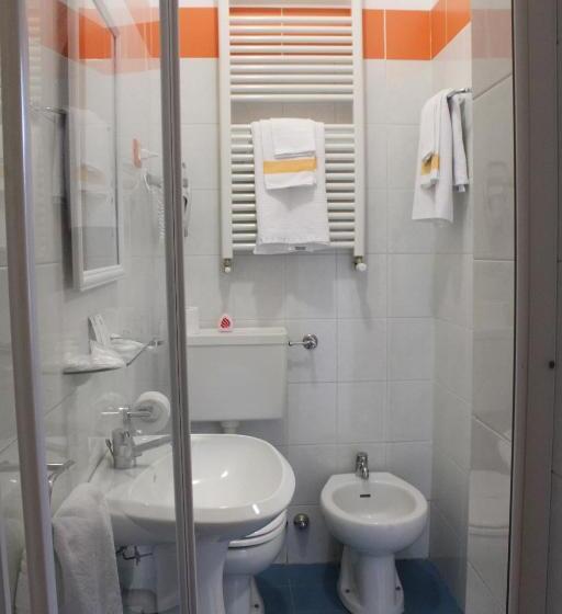 غرفة إقتصادية, I Mattoni Rossi