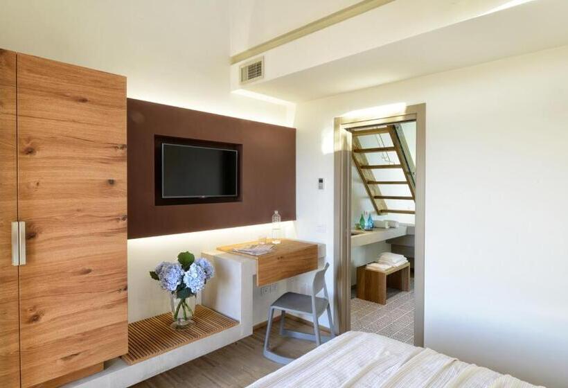 스위트, Resort Il Gallo Senone