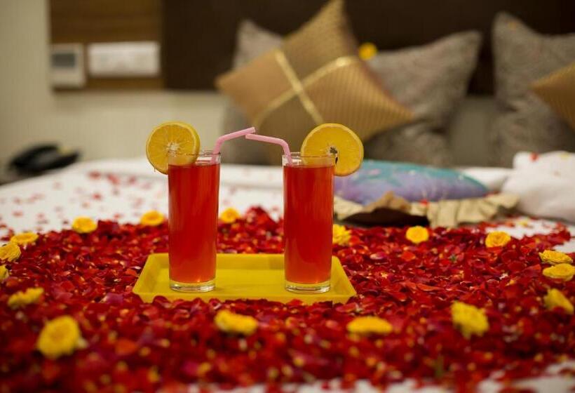 豪华房间, Sri Janakiram Hotels