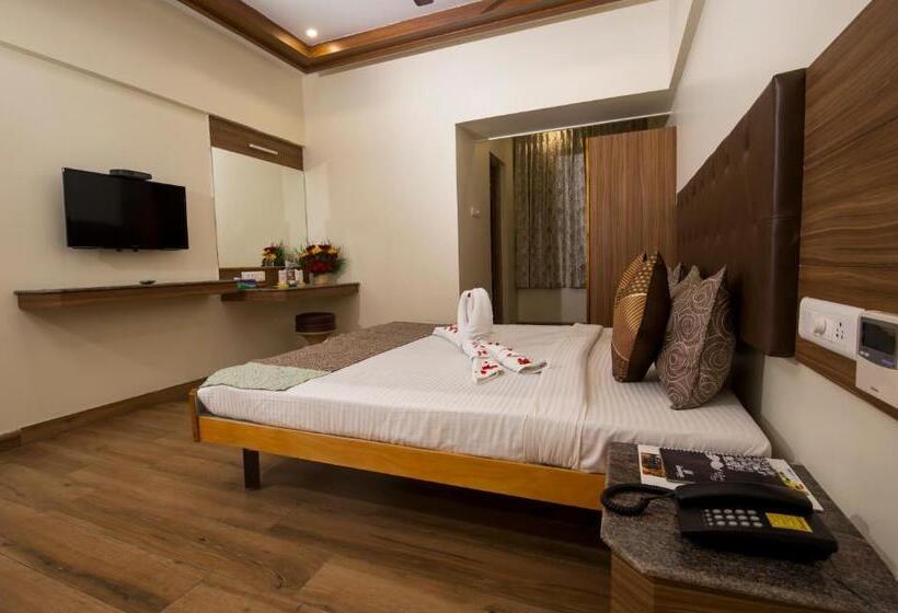 行政房间, Sri Janakiram Hotels