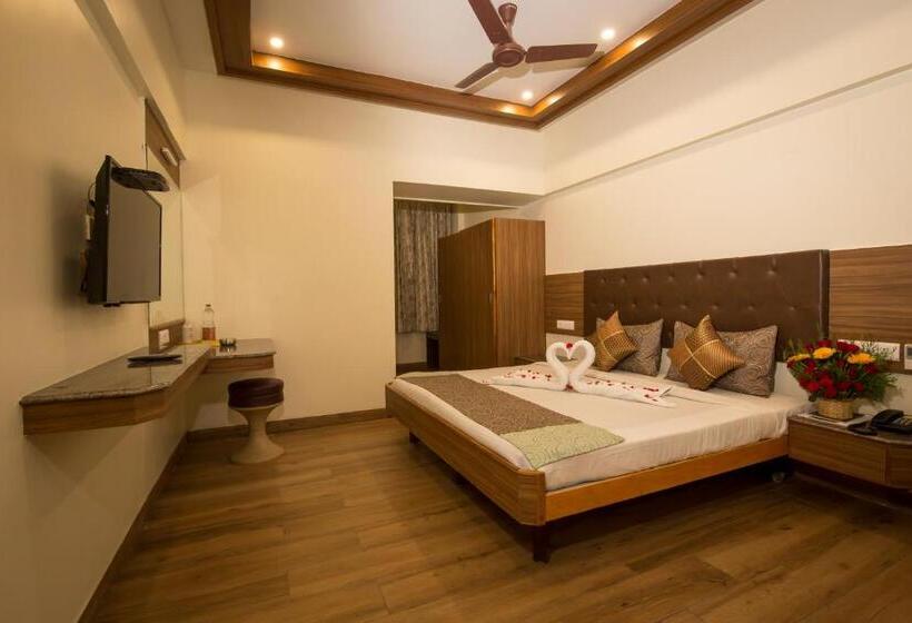Номер Executive, Sri Janakiram Hotels