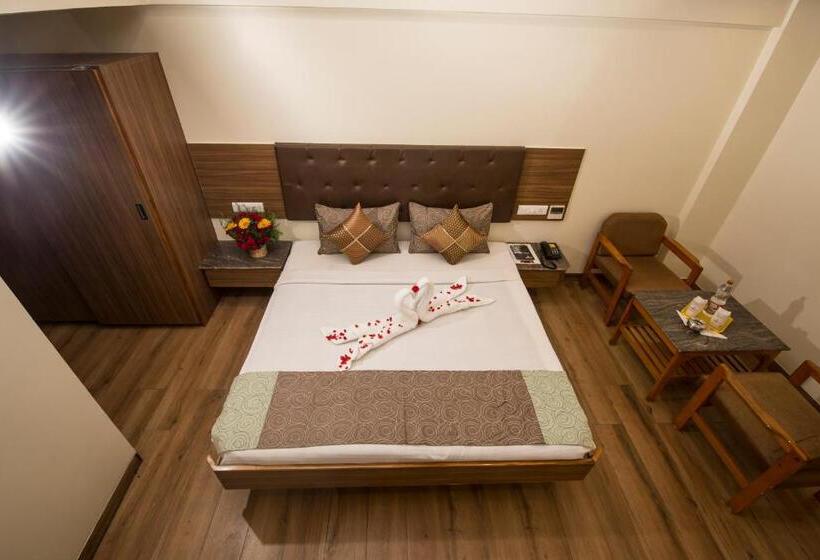 行政房间, Sri Janakiram Hotels