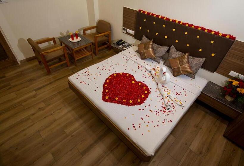 行政房间, Sri Janakiram Hotels