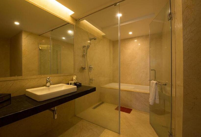 סוויטה, Uva Meridian Bay Resort & Spa