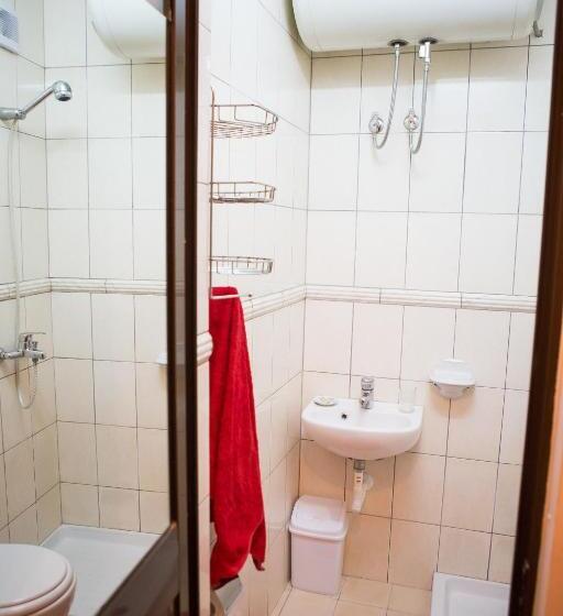 اتاق استاندارد, B&b Artistic Tirana